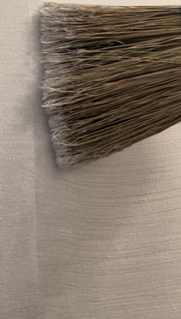 half bath faux grasscloth upclose broom application